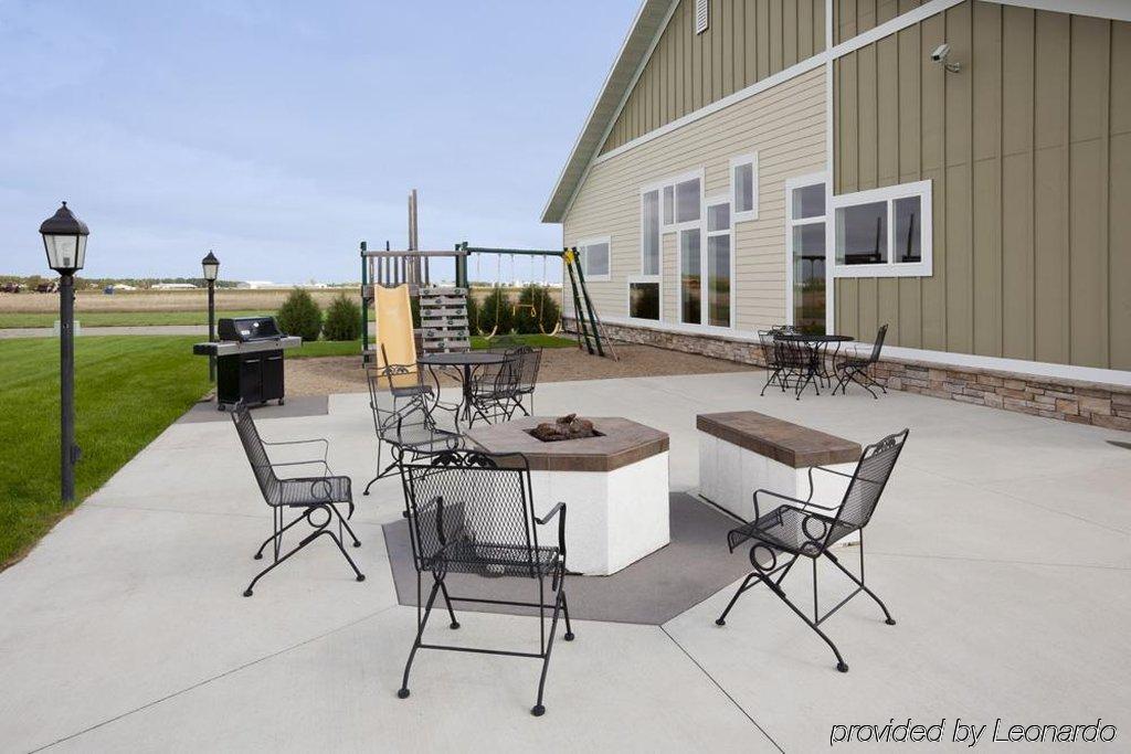 Grandstay Hotel & Suites Perham Exterior photo